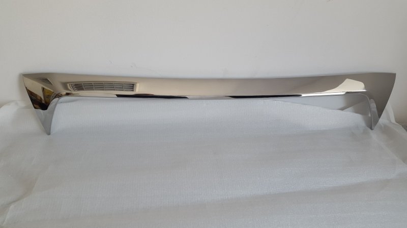 GRILLE MOYLDING CHROME