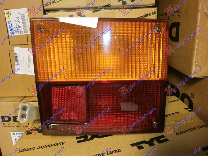 TAIL LAMP OUTER (O)